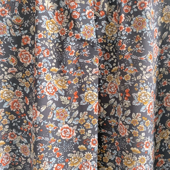 Loft Sleeveless Blouse - Picture 3 of 5